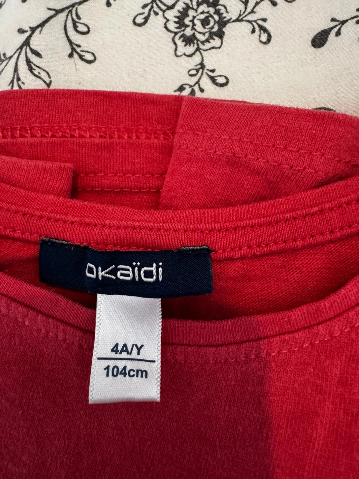 Lot de 2 T-shirts Okaïdi fille – Taille 4 ans – Très bon état 👧🌸 – photo 3